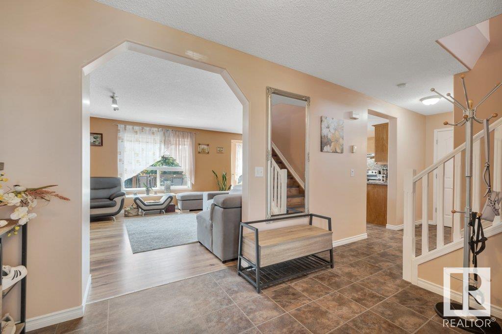 11239 167B AV NW