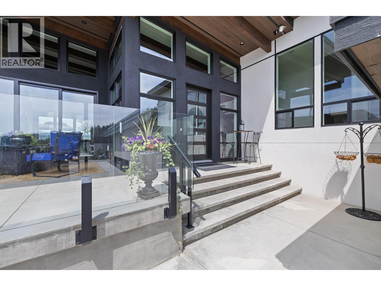 9532 Benchland Drive