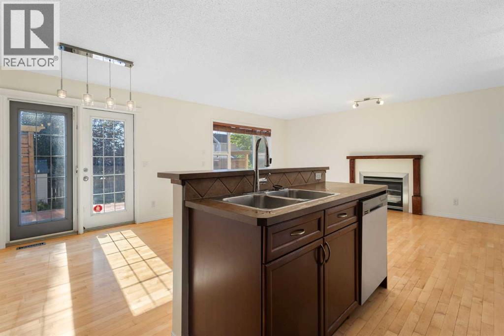 78 Cougar Plateau Way SW