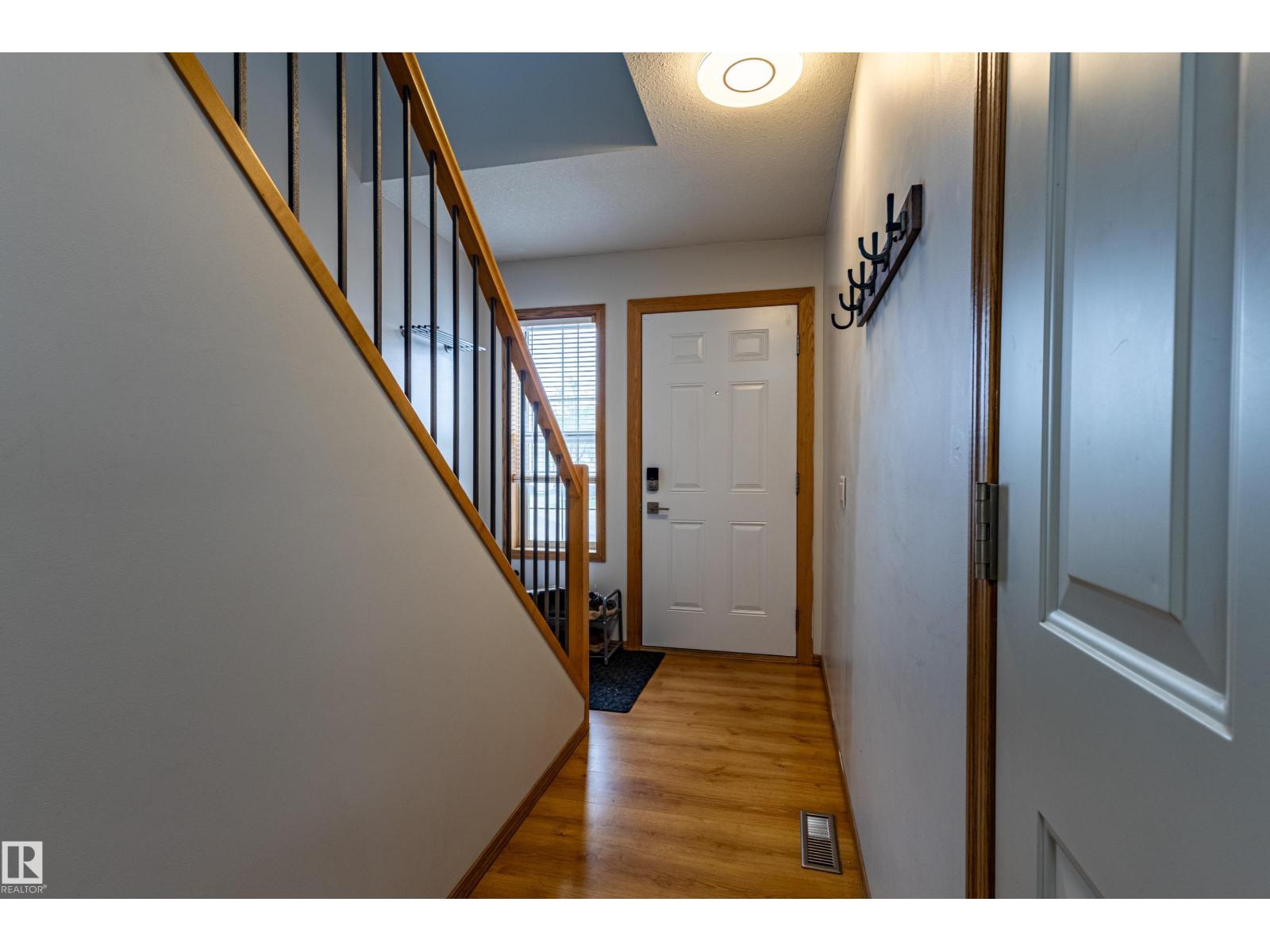 #93 16823 84 ST NW