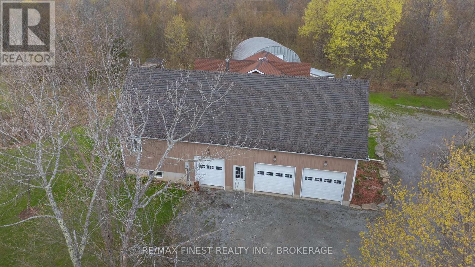 2926 LAKE ROAD