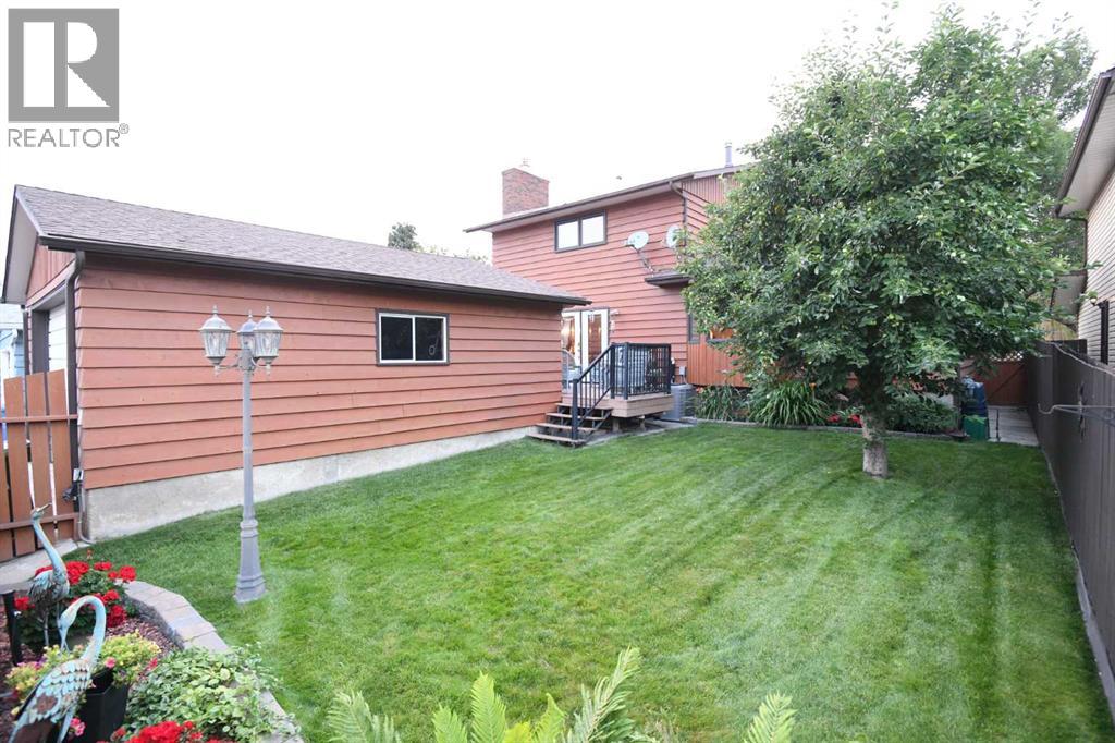 168 Templewood Drive NE