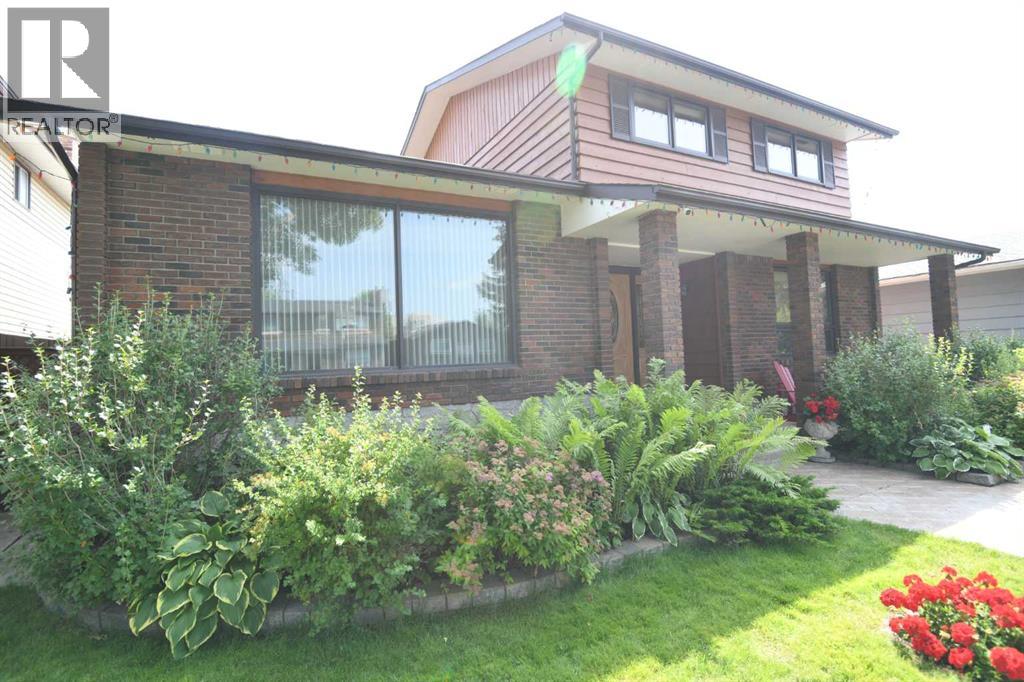 168 Templewood Drive NE