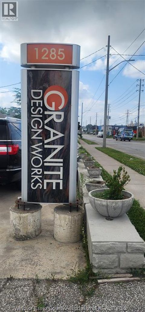 1285 CRAWFORD AVENUE Windsor ON N8X2A5
