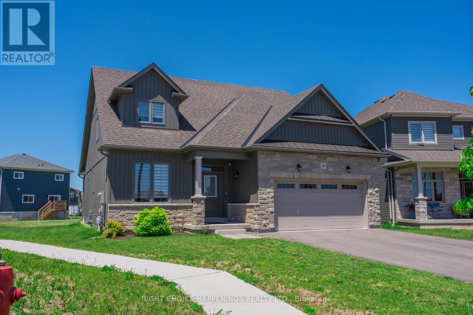 70 ORIOLE CRESCENT