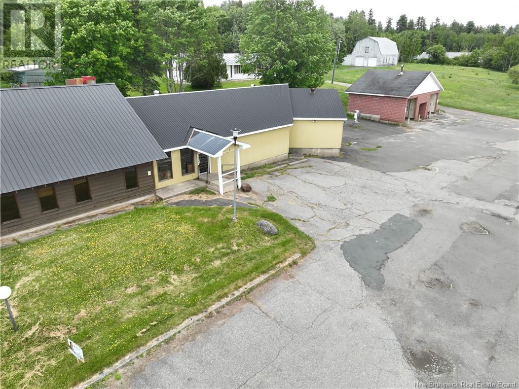 593 Main Street - Photo 2