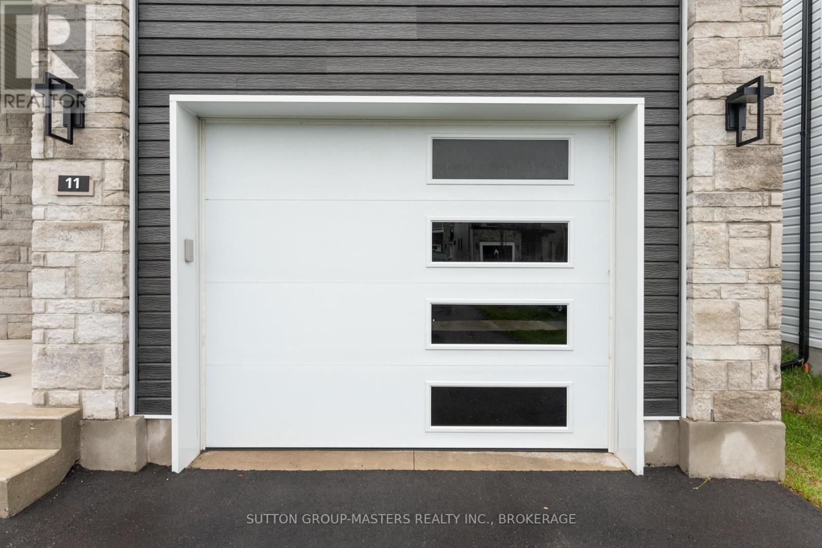 11 WALDEN POND DRIVE