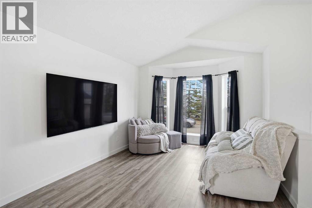 113 Mt Lorette Place SE