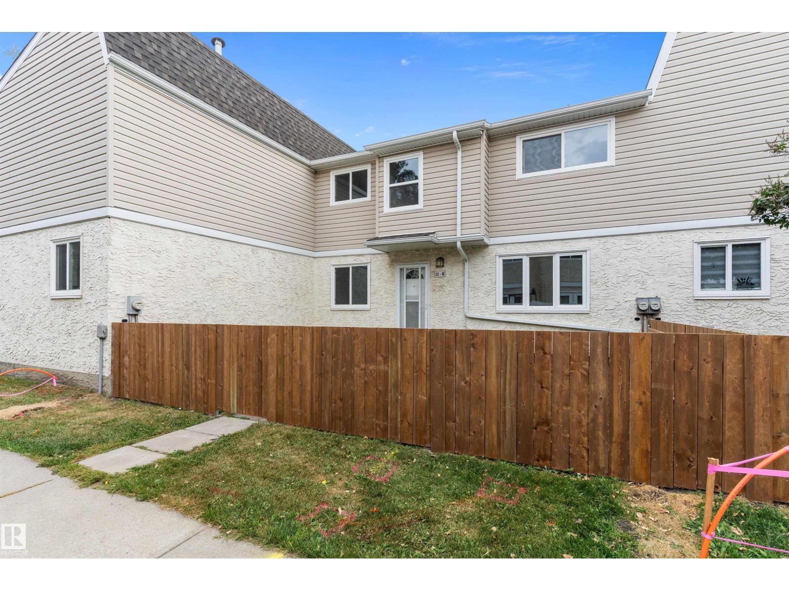 12H Clareview Village NW