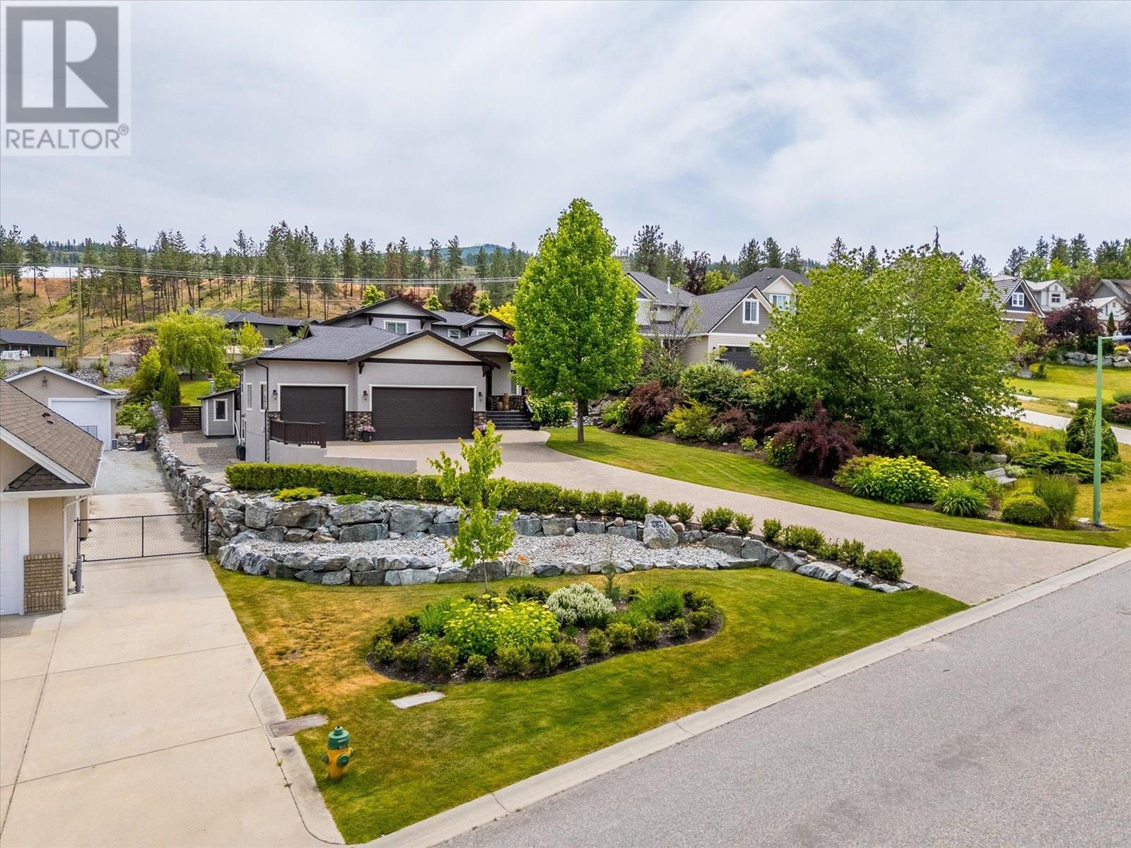 4841 Canyon Ridge Crescent