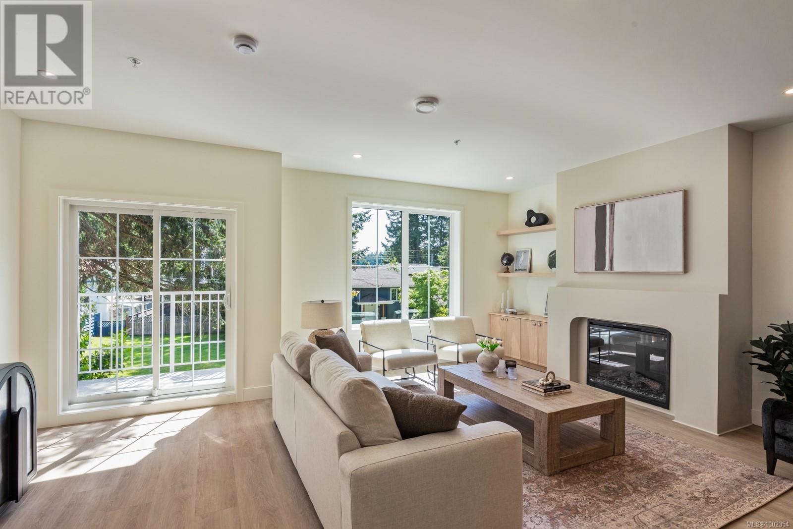 8 2770 Vantilburg Cres
