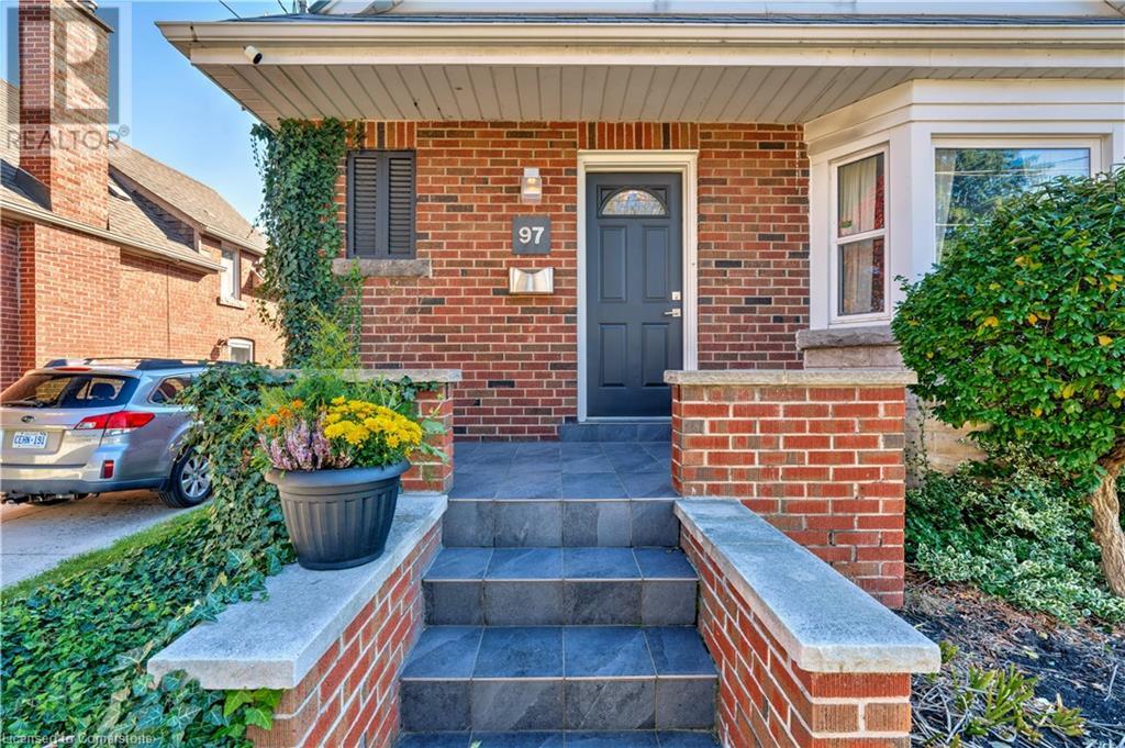 97 KNYVET Avenue