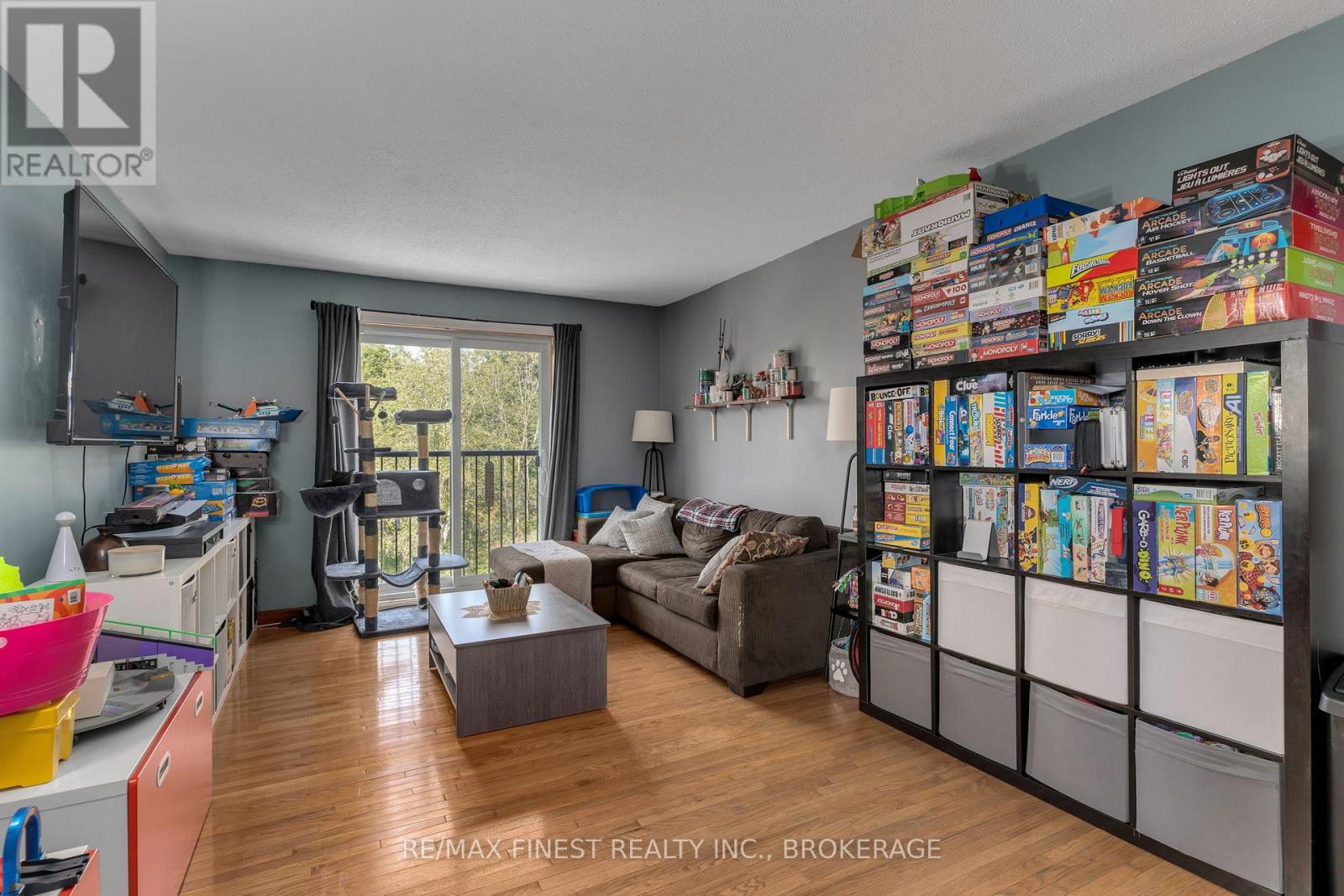 403 - 540 TALBOT PLACE