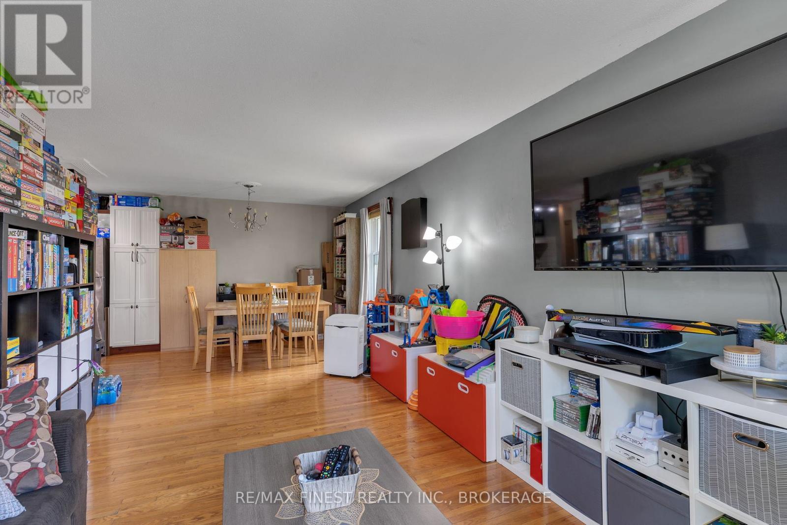 403 - 540 TALBOT PLACE