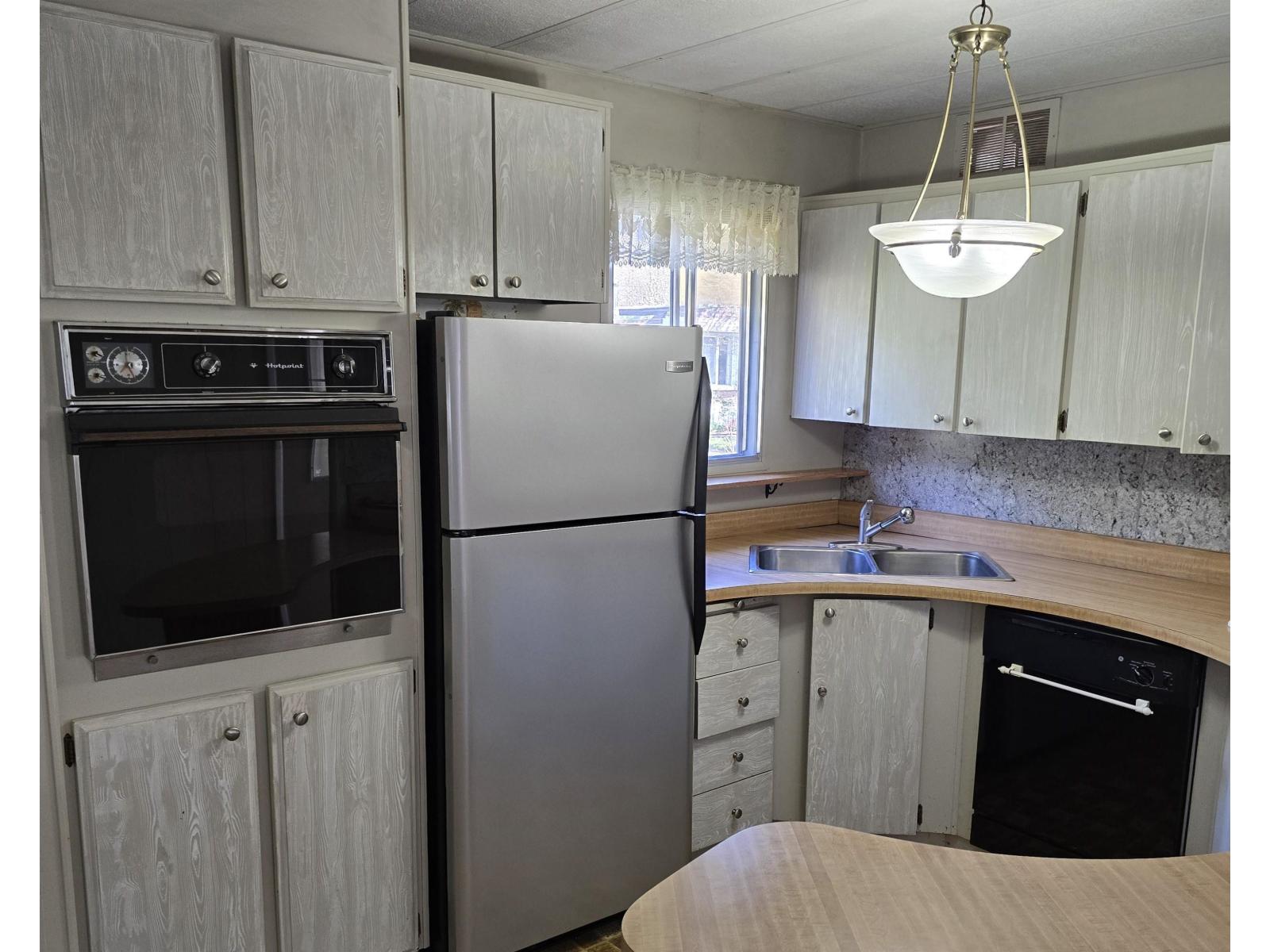 24 46484 CHILLIWACK LAKE ROAD|Chilliwack River Valley
