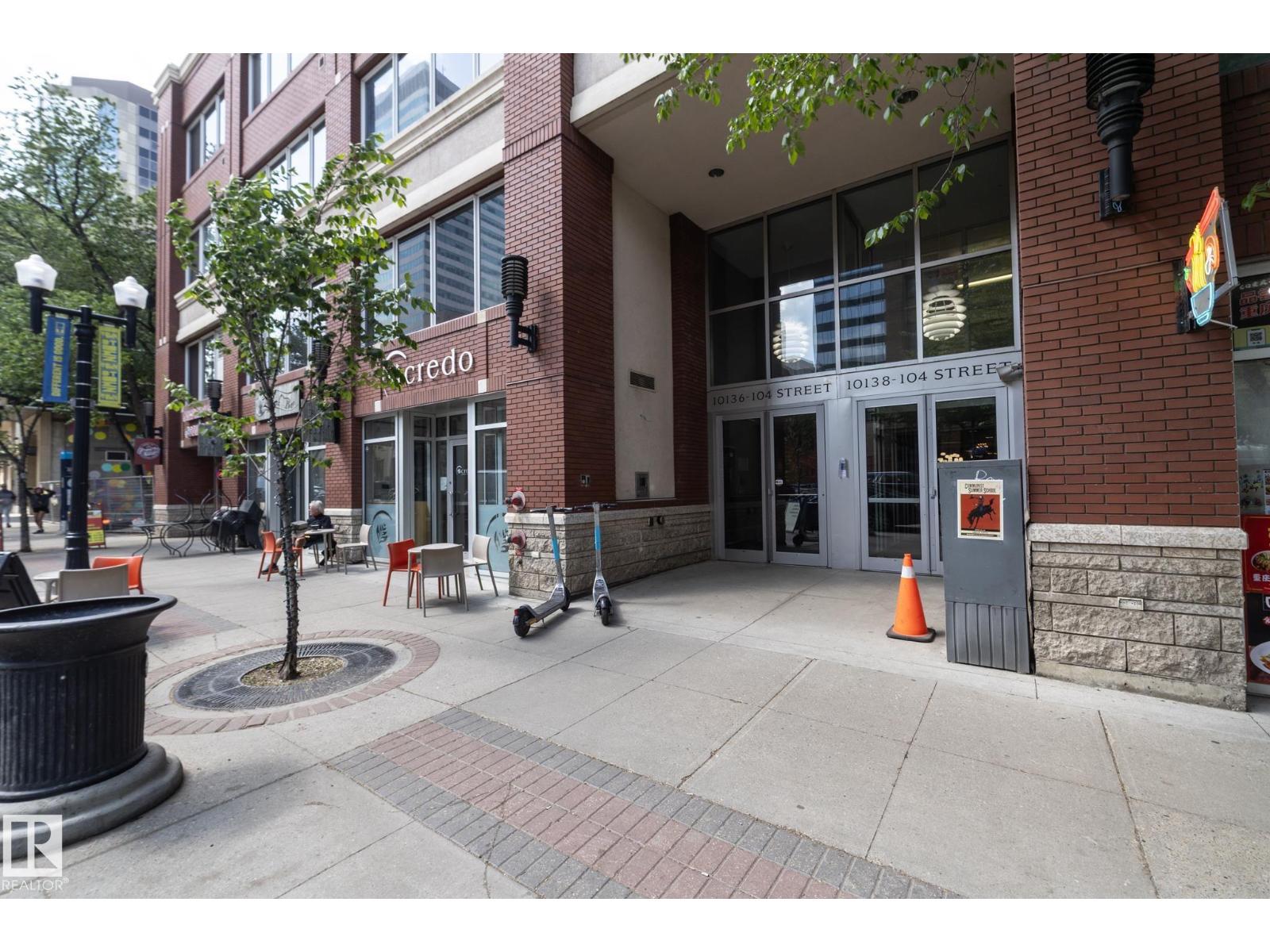 #2005 10136 104 ST NW