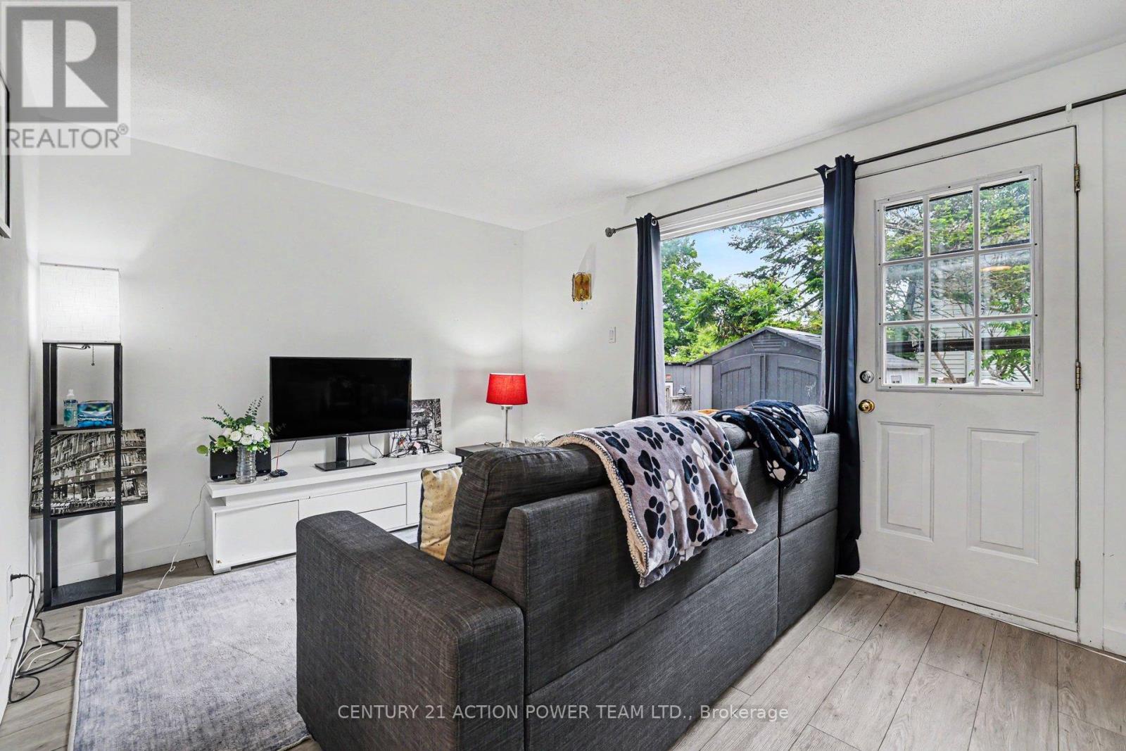 76 - 48 SUMAC STREET