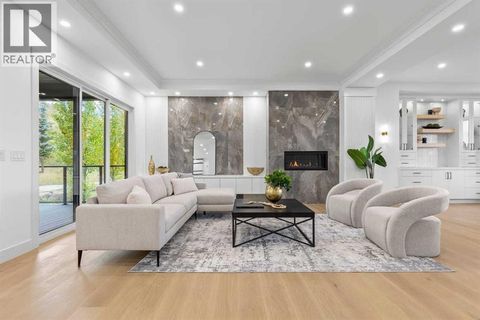 407 Patterson Boulevard SW Calgary AB T3H3N6