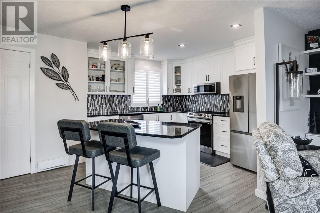 869 Lasalle Boulevard Unit# 212