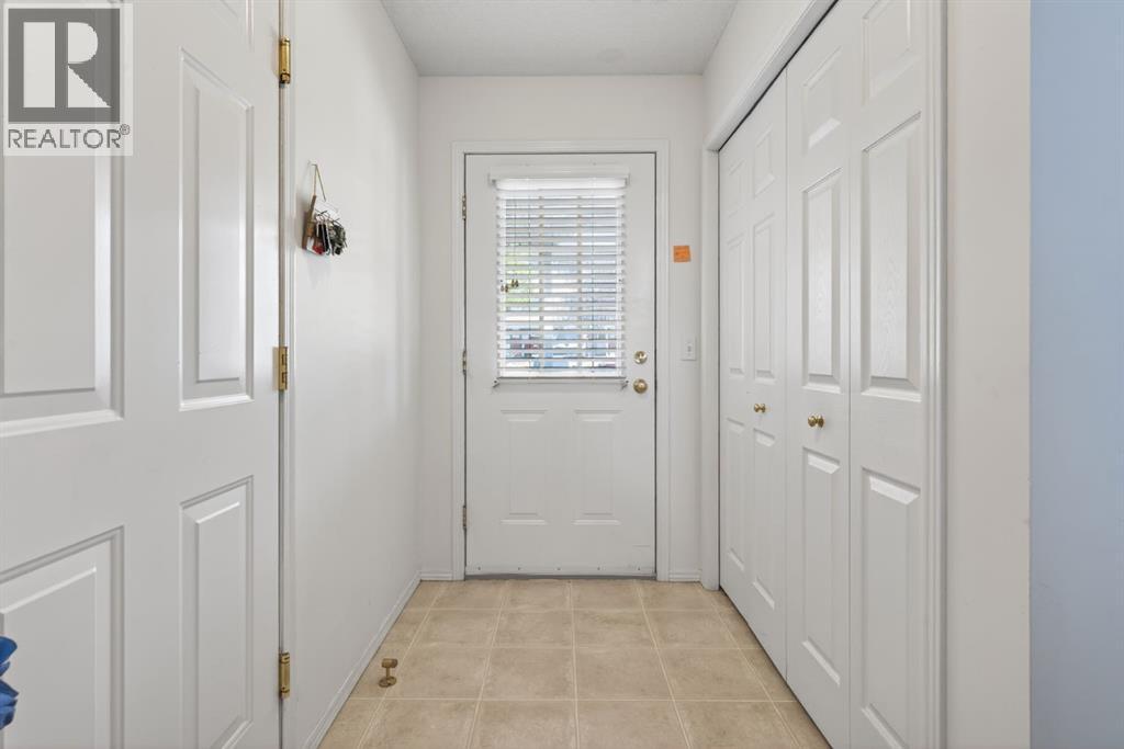 121 Rocky Ridge Court NW