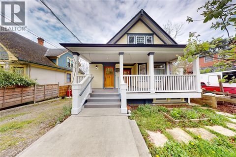 1454/1456 Begbie St Victoria BC V8R1K7