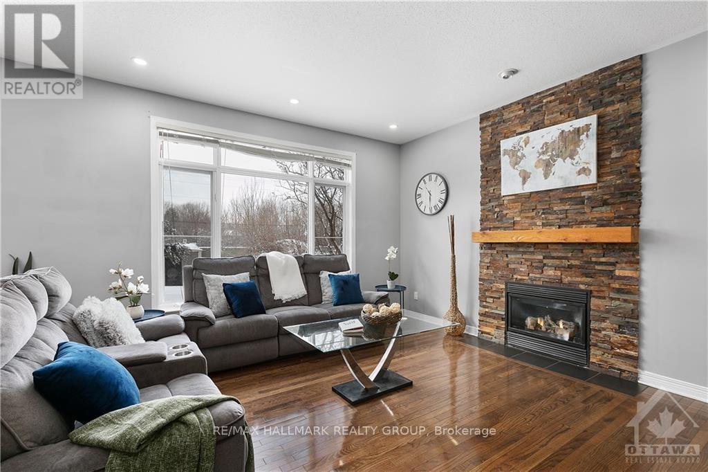 4464 SHORELINE DRIVE