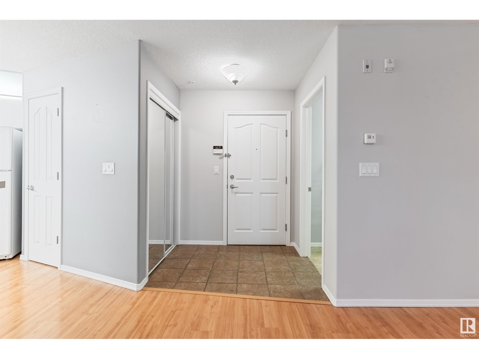 #137 9008 99 AV NW NW
