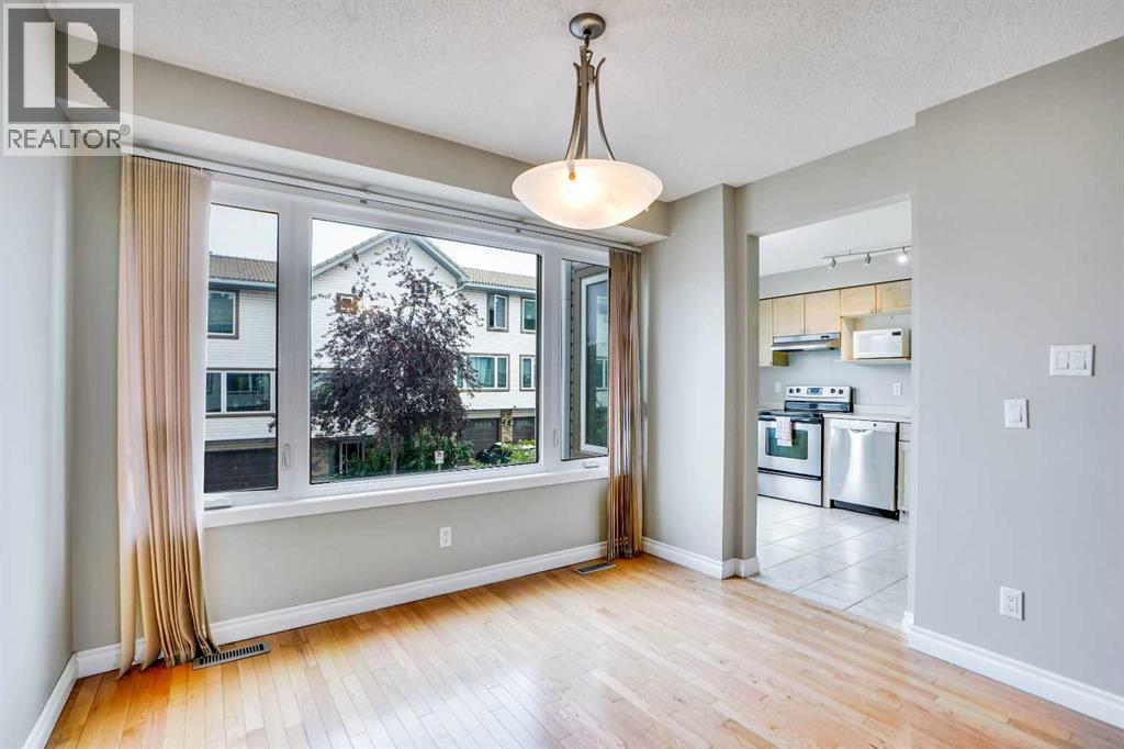 219 Coachway Lane SW