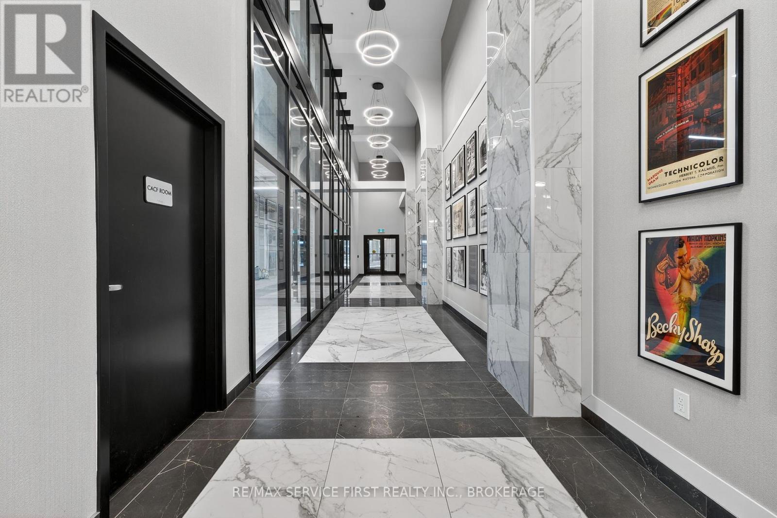 613 - 223 PRINCESS STREET