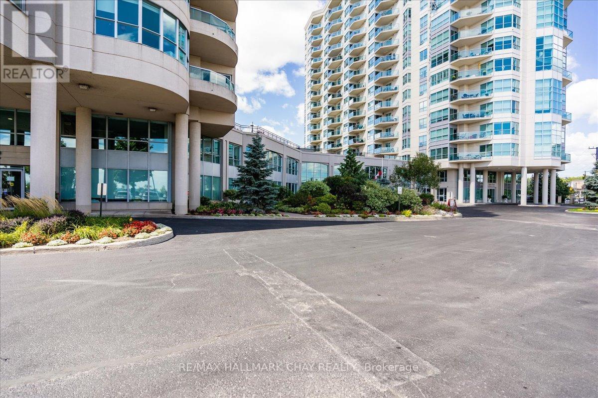 1404 - 2 TORONTO STREET