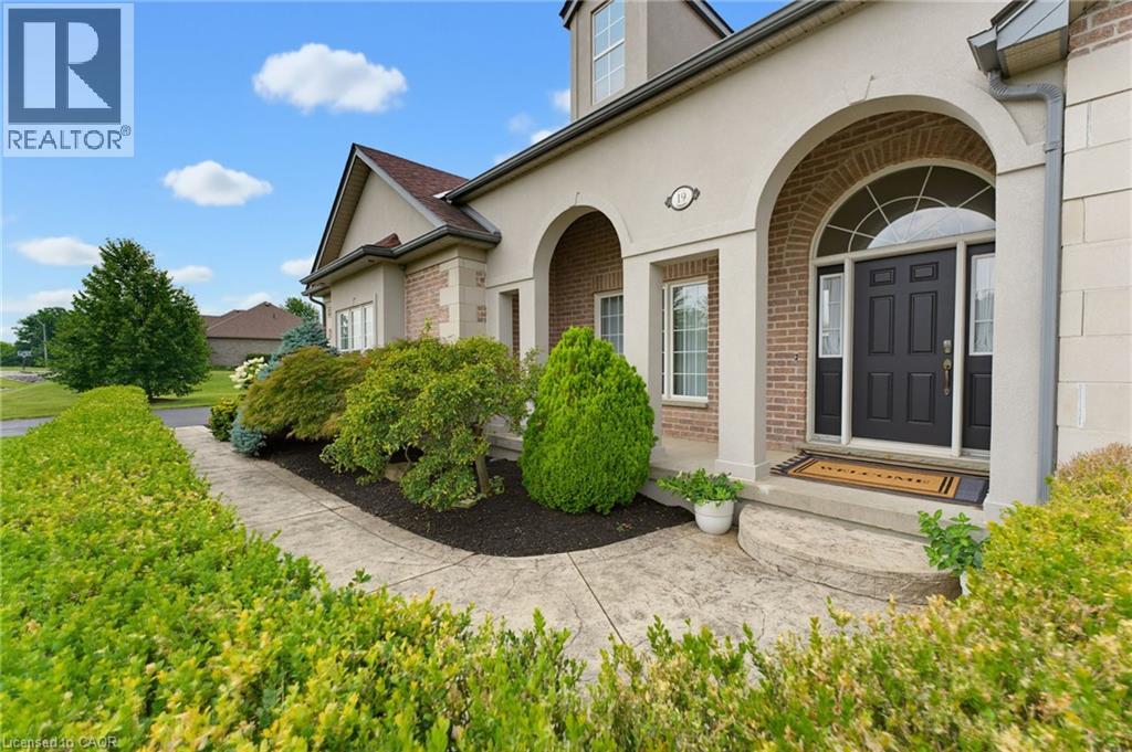 19 ROYAL TROON Drive
