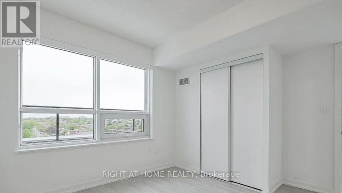 521 - 556 MARLEE AVENUE