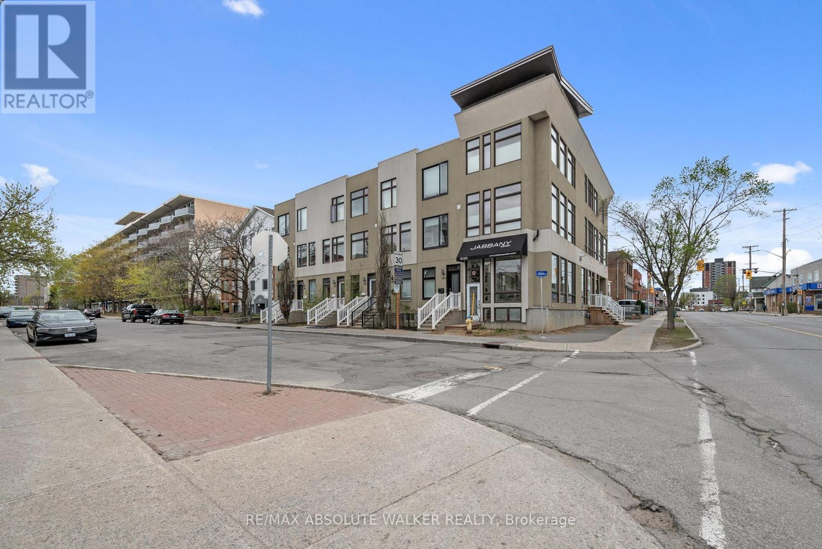 286 CAMBRIDGE STREET AVENUE N