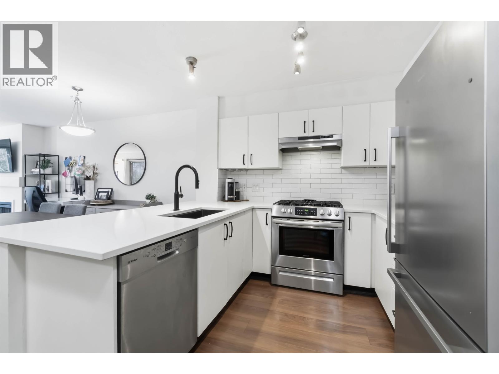 308 801 KLAHANIE DRIVE