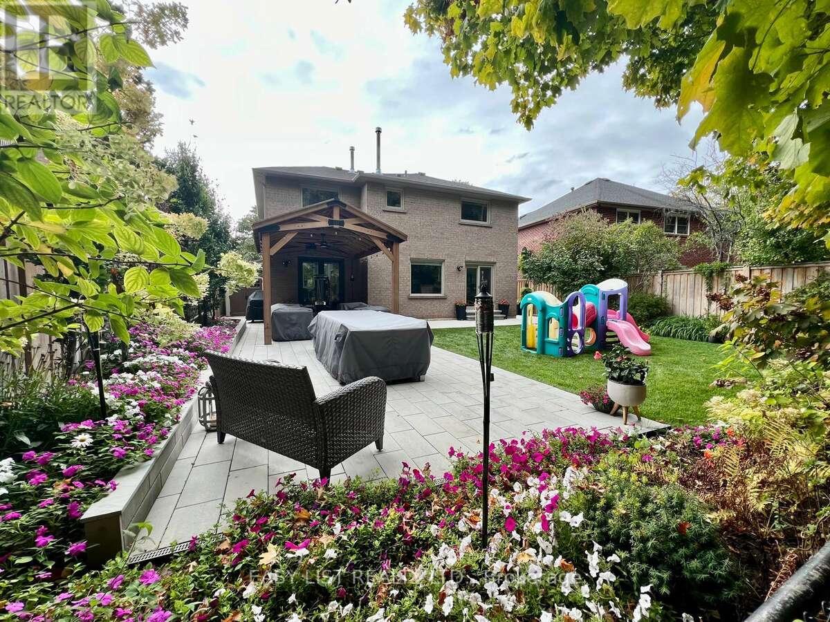 1257 MCCRANEY STREET E