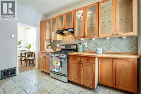 430 15 Avenue NE Calgary AB T2E1H4