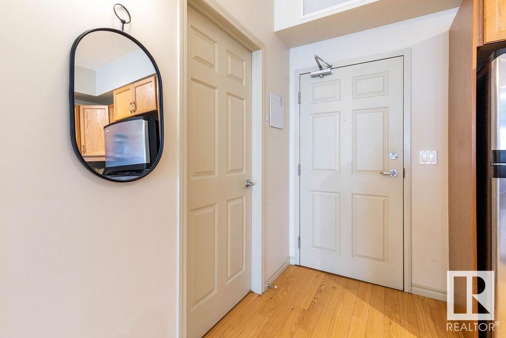 #301 10303 111 ST NW