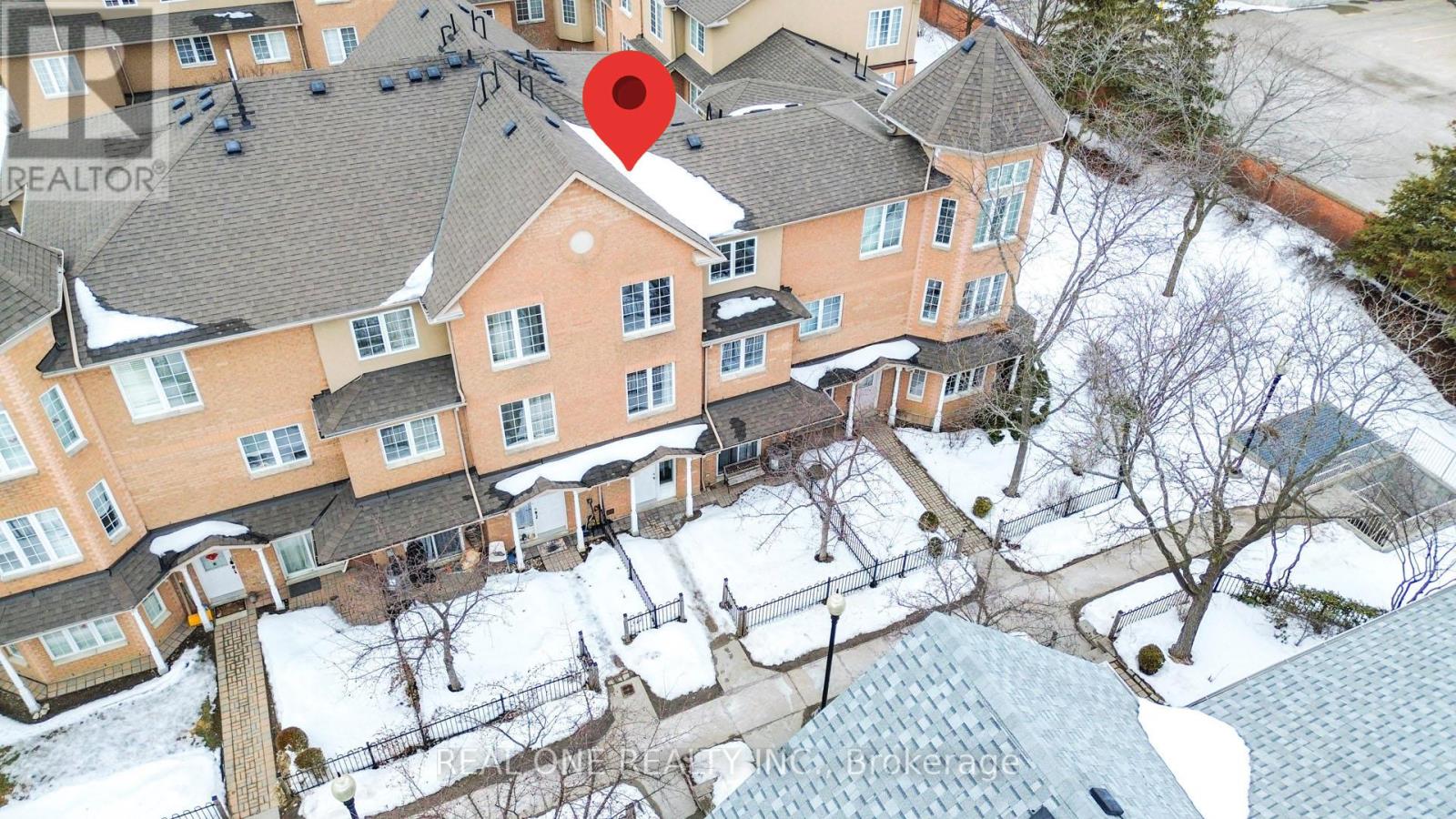 17 - 12 ST MORITZ WAY