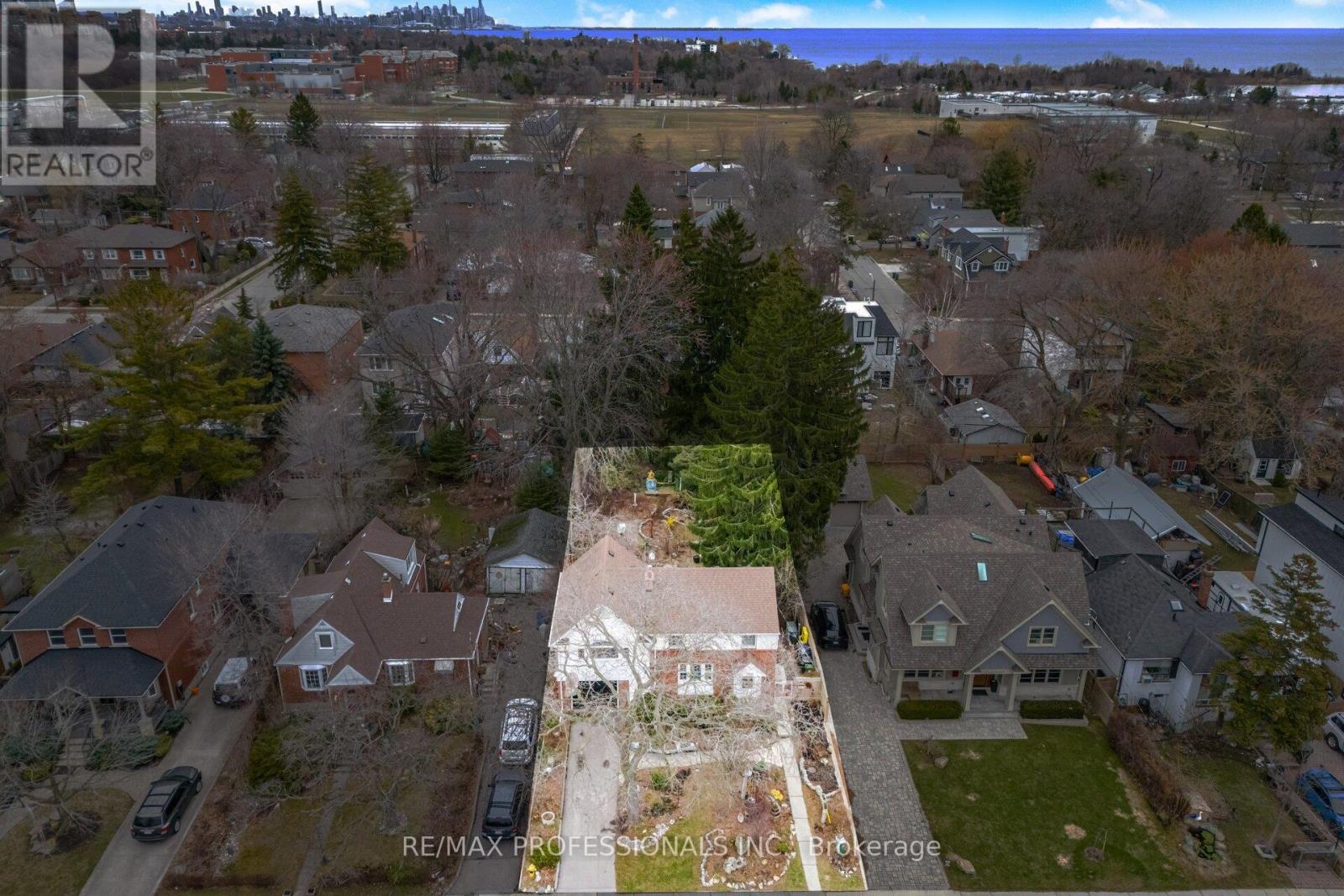 15 TWENTY-SEVENTH STREET