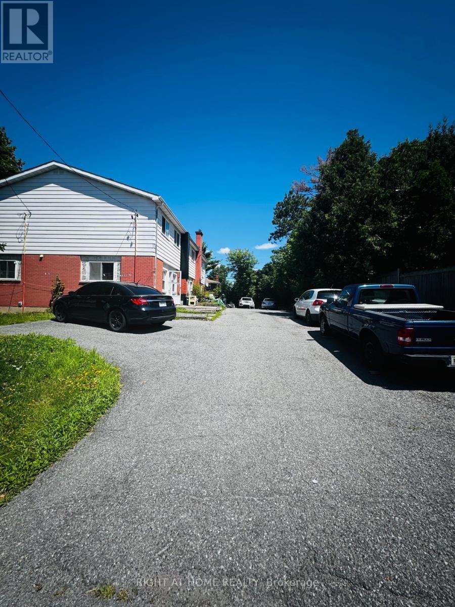2636,2638,2640 CARLING AVENUE W