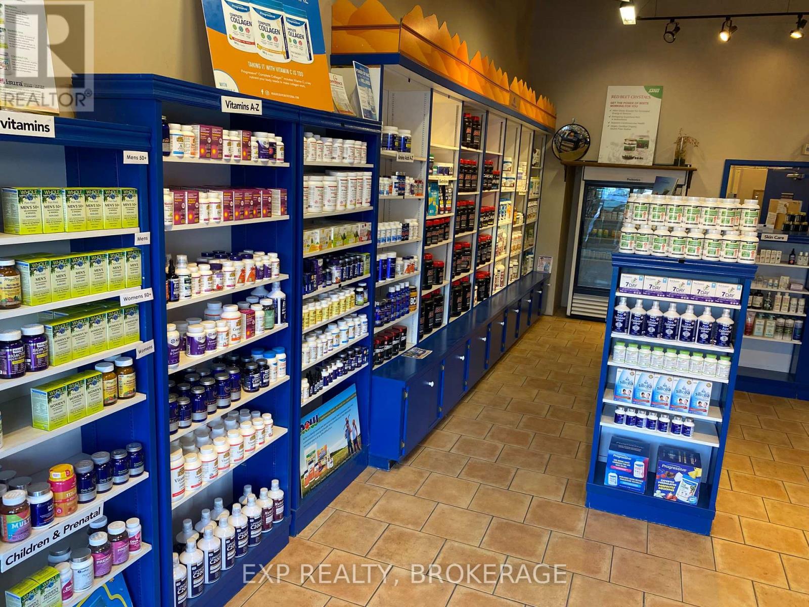 3 - 1046 PRINCESS STREET