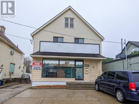 537 CHRISTINA STREET N Sarnia ON N7T5W5
