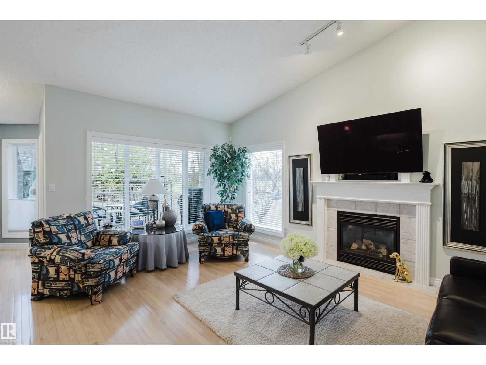 #25 929 PICARD DR NW