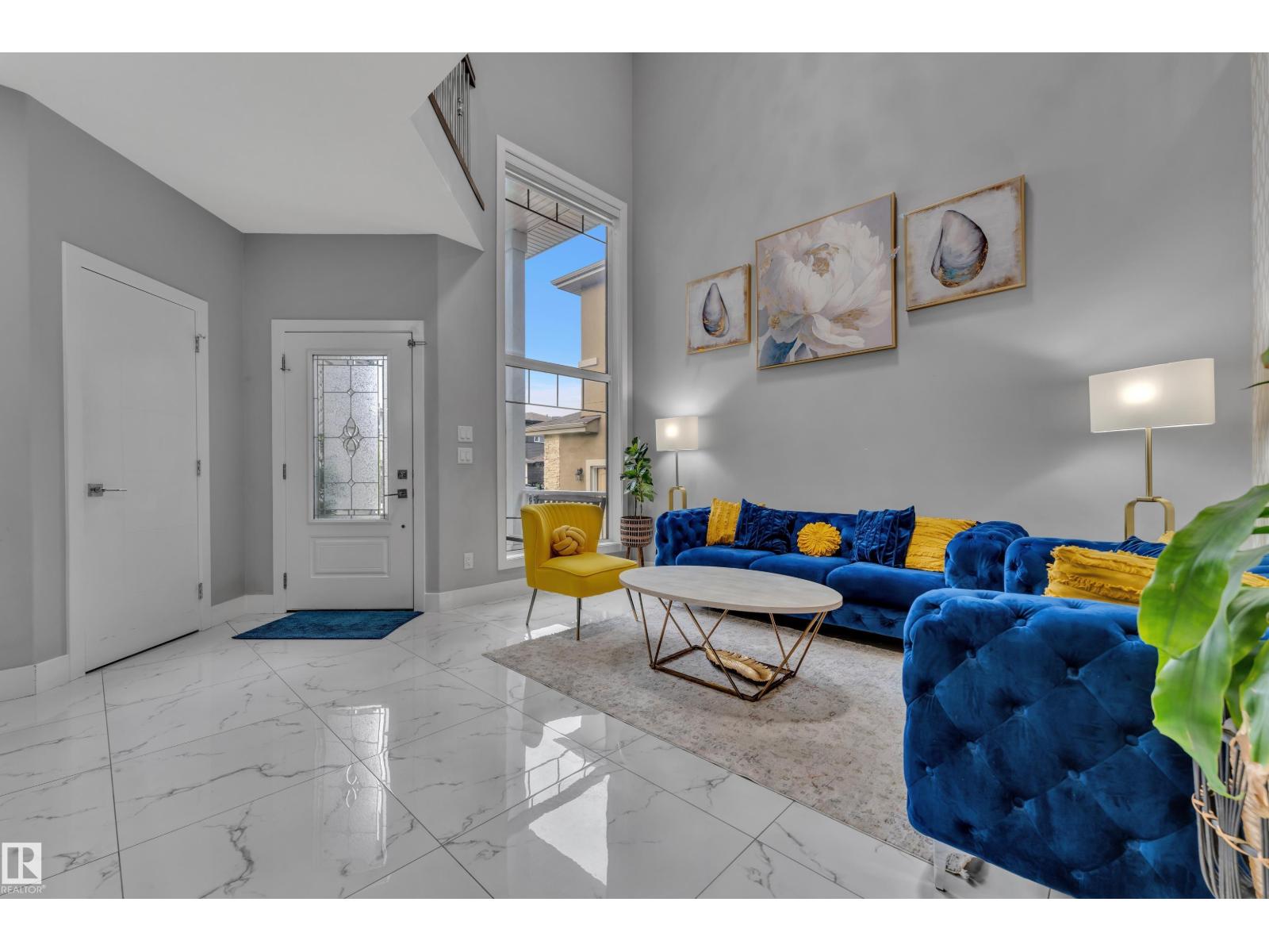 2419 15 AV NW