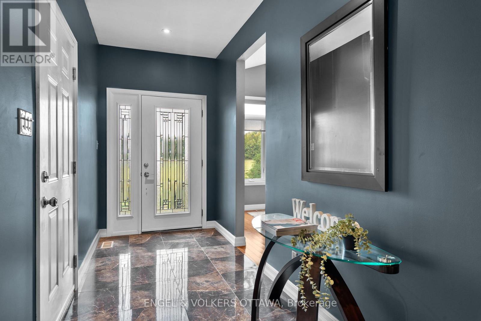1313 OLD PERTH ROAD