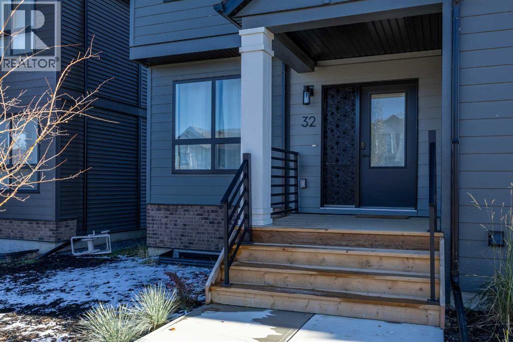 32 Silverton Glen Green SW