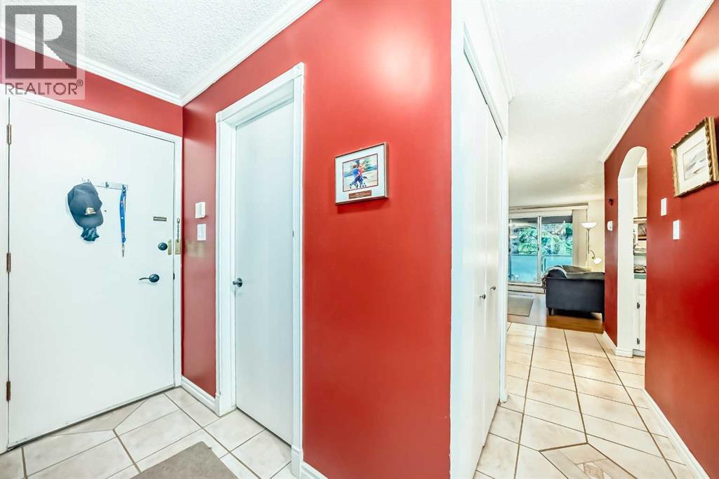 444, 1305 Glenmore Trail