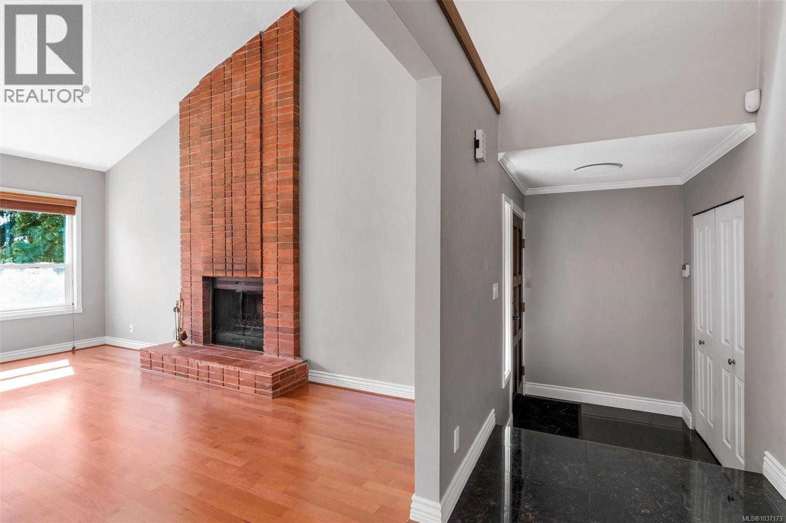 1606 Candela Pl