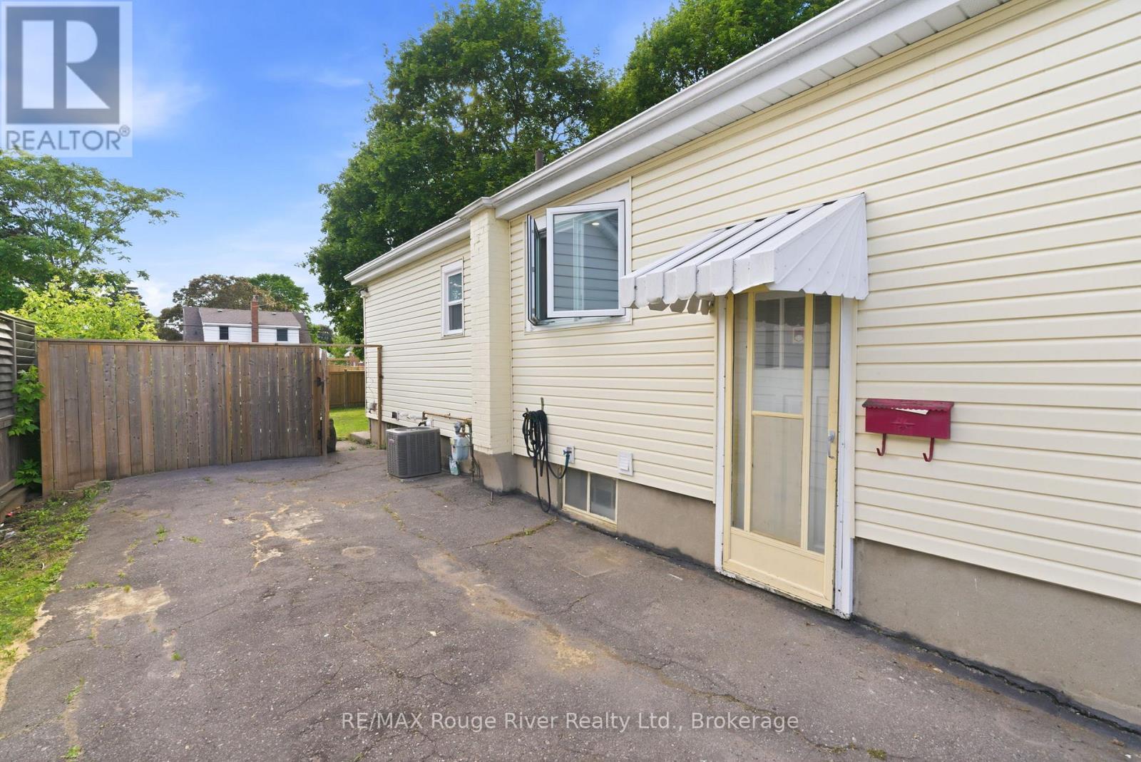 152 WILSON ROAD S