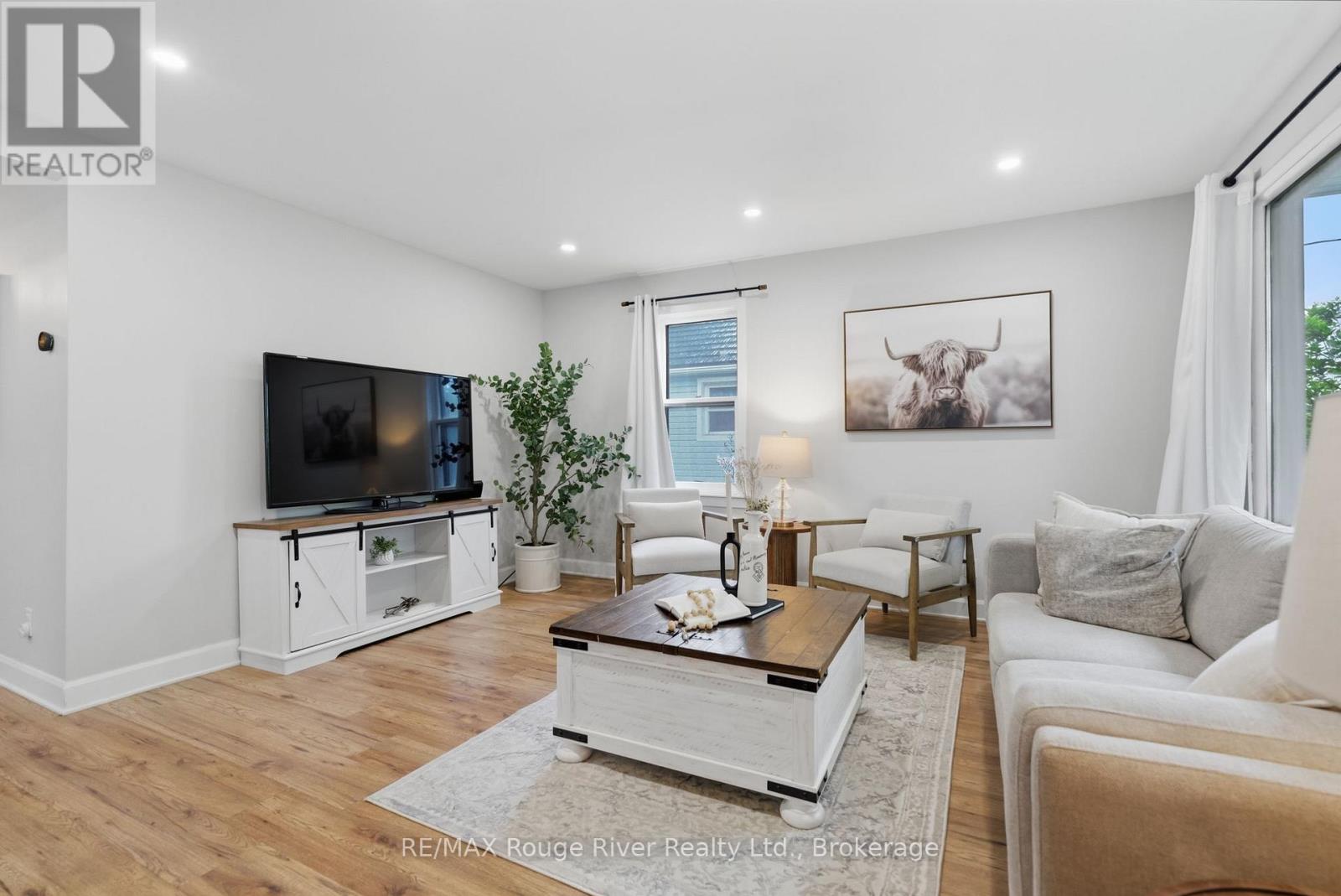 152 WILSON ROAD S